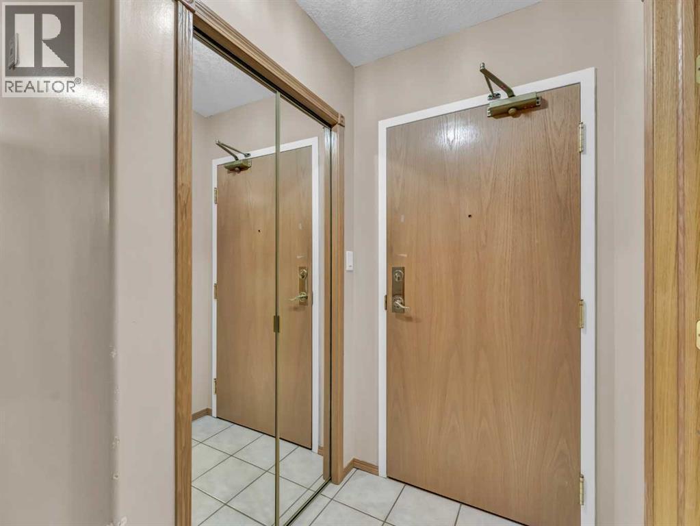 208, 1182 Southview Drive Se, Medicine Hat, AB - Indoor