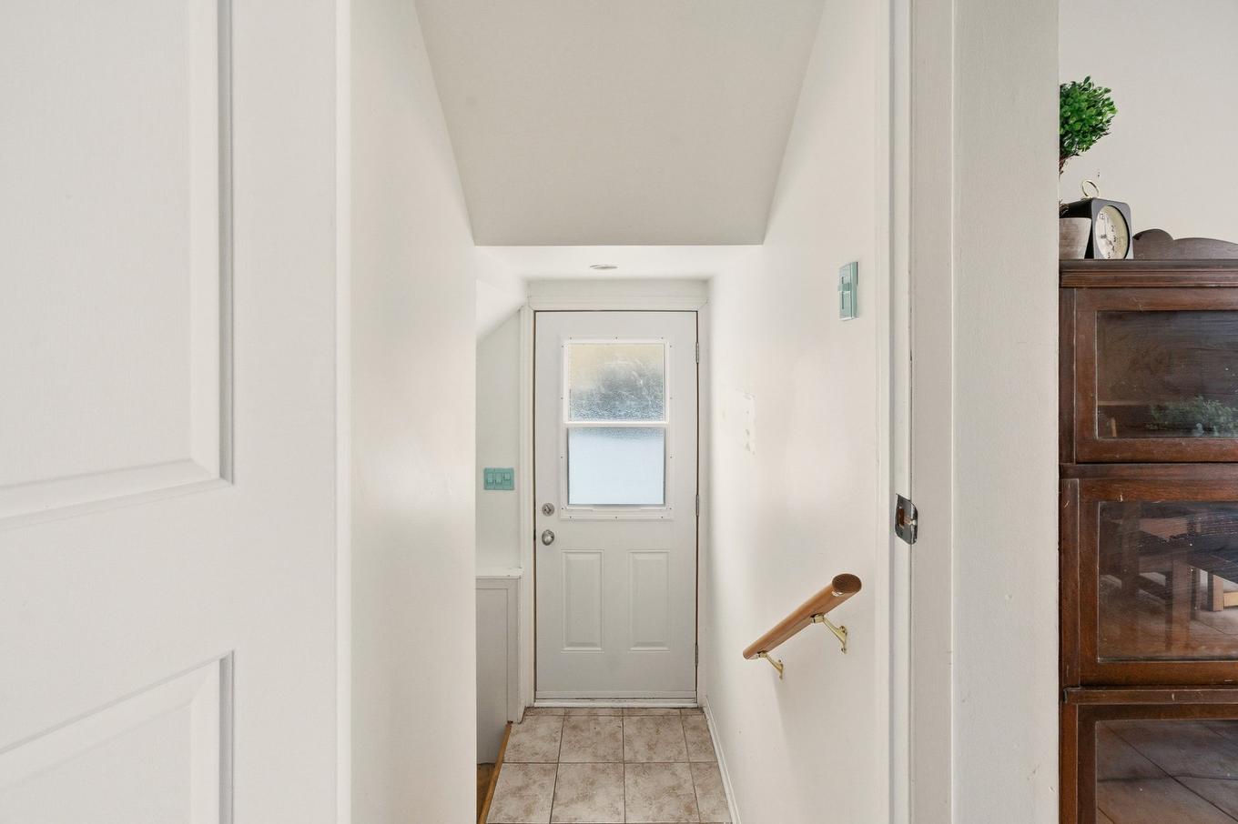 Entrée extérieure - 581 Rue Henri-De Tonti, Boucherville, QC - Indoor Photo Showing Other Room