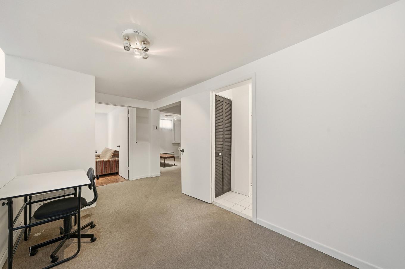 Sous-sol - 581 Rue Henri-De Tonti, Boucherville, QC - Indoor Photo Showing Other Room