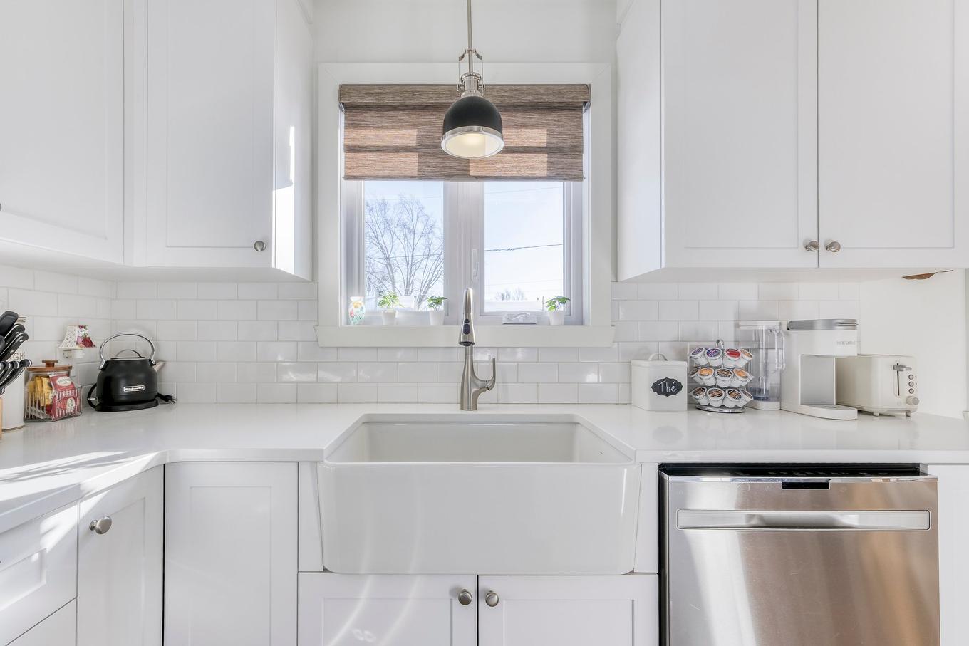 Cuisine - 296 Rue Élie, Laval (Fabreville), QC - Indoor Photo Showing Kitchen