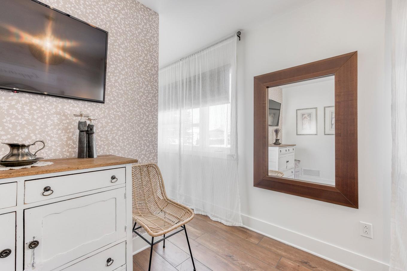 Chambre à coucher principale - 296 Rue Élie, Laval (Fabreville), QC - Indoor Photo Showing Other Room