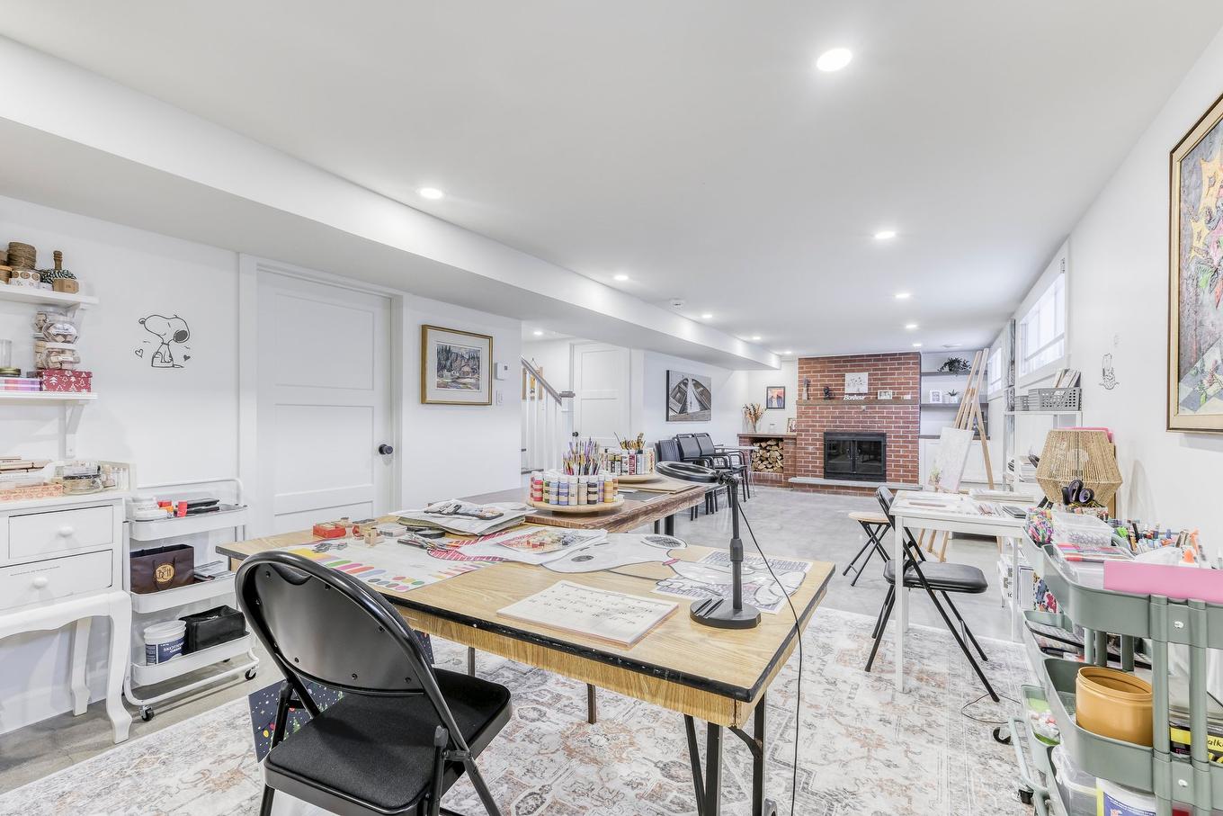 Salle familiale - 296 Rue Élie, Laval (Fabreville), QC - Indoor Photo Showing Dining Room