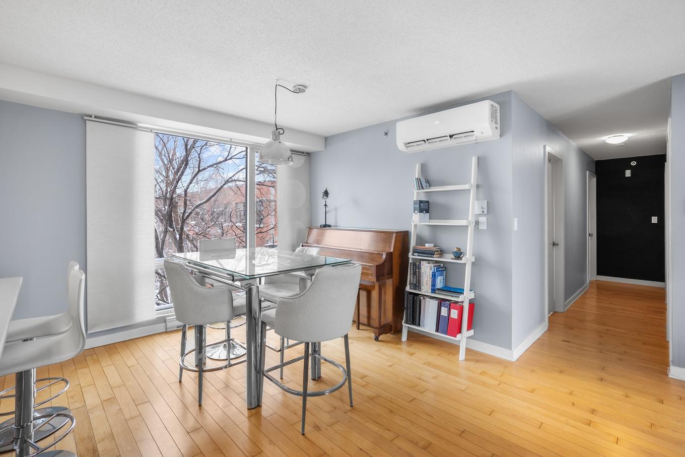 Coin-repas - C-403-2281 Av. Desjardins, Montréal (Mercier/Hochelaga-Maisonneuve), QC - Indoor Photo Showing Dining Room