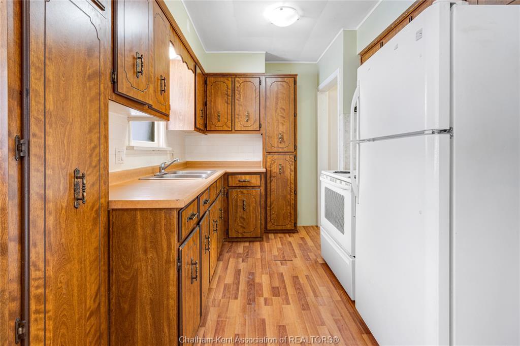 15 Homewood Street, Chatham, ON