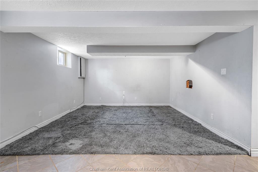 15 Homewood Street, Chatham, ON