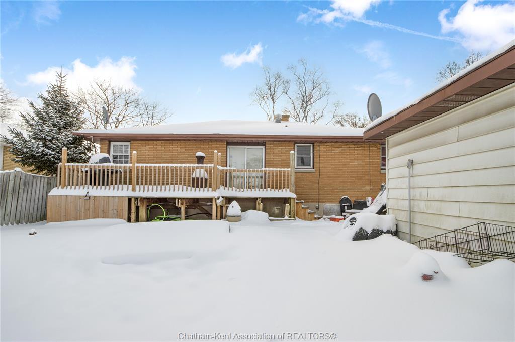 15 Homewood Street, Chatham, ON