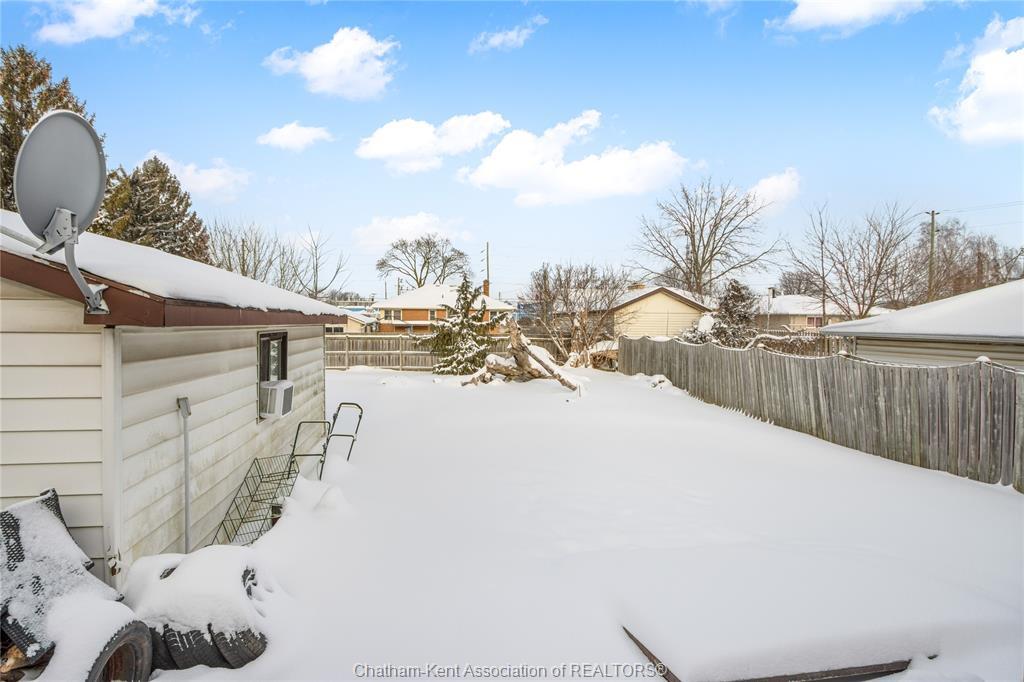 15 Homewood Street, Chatham, ON