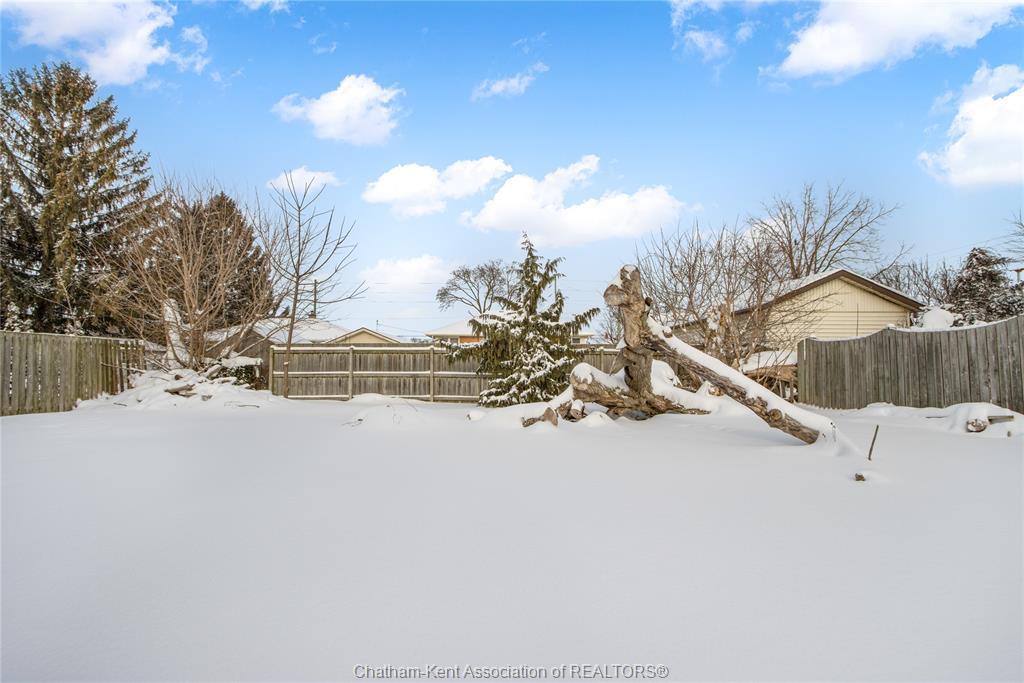 15 Homewood Street, Chatham, ON