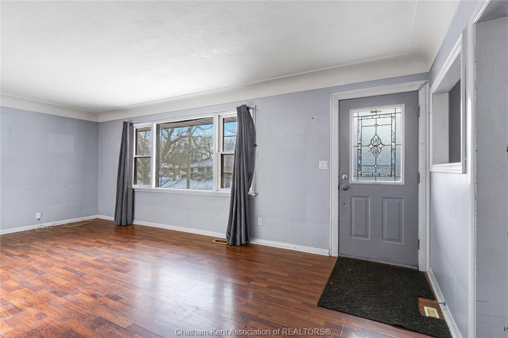 15 Homewood Street, Chatham, ON