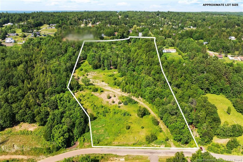 Na Grand Pass Crt, Douglas, NB