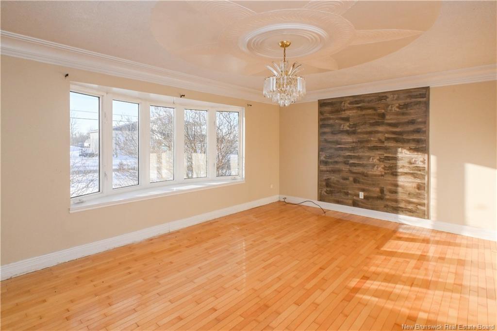 23 Saint-Simon Rd, Caraquet, NB