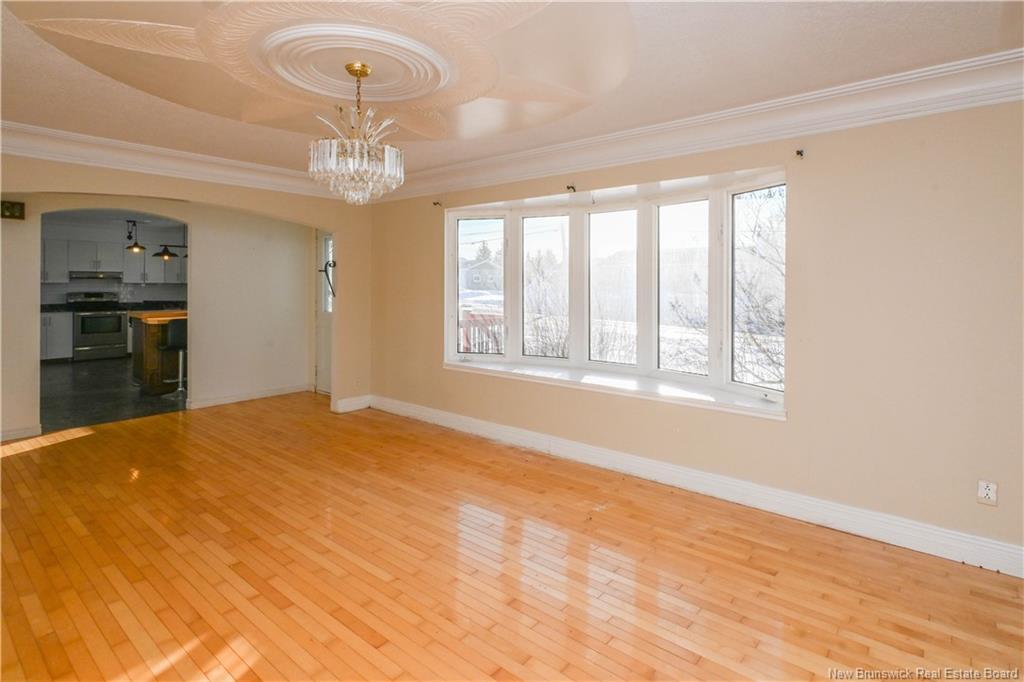 23 Saint-Simon Rd, Caraquet, NB