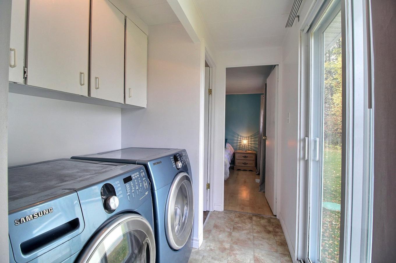 Corridor - 87 Route 397 N., Barraute, QC - Indoor Photo Showing Laundry Room
