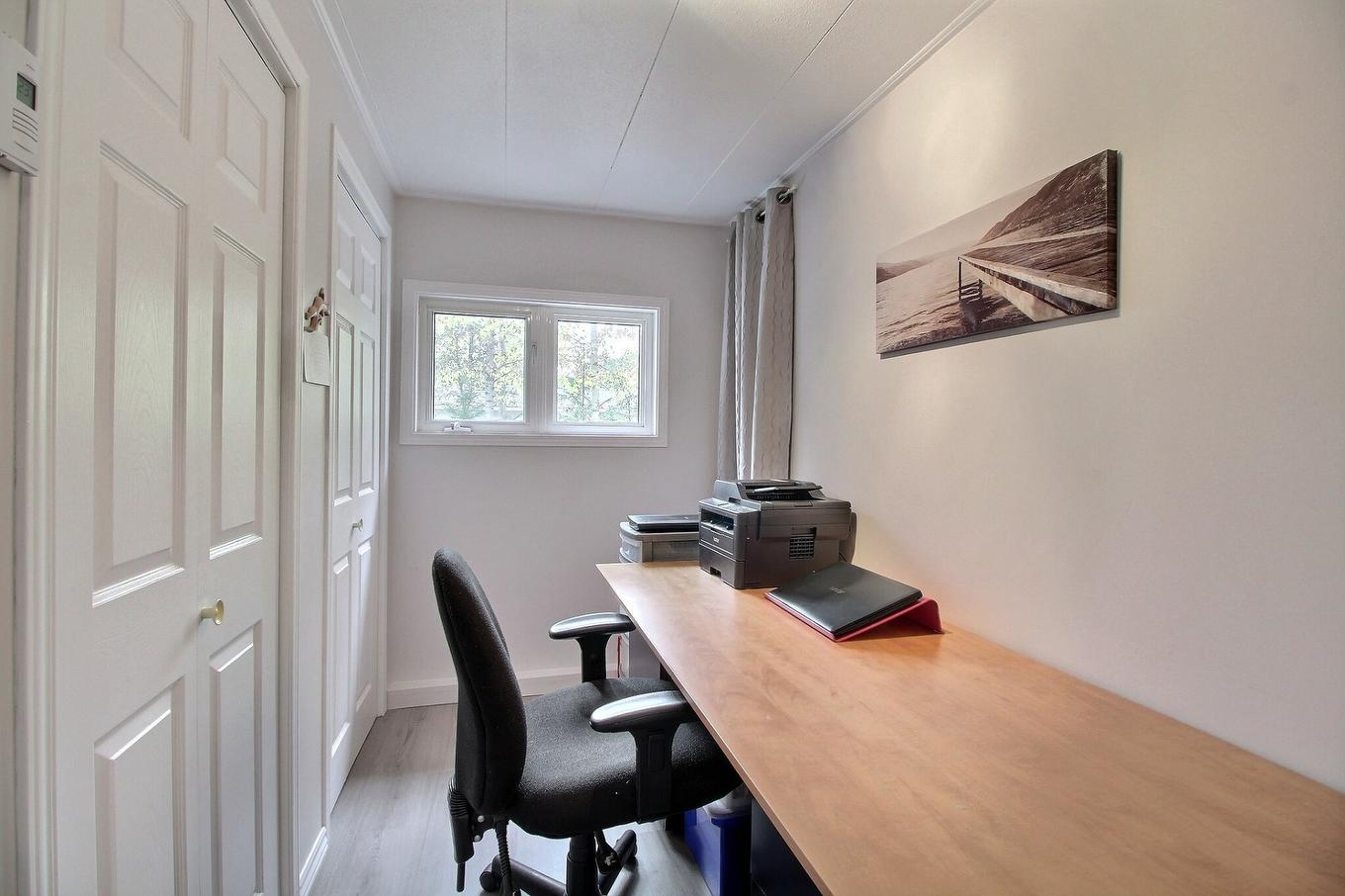 Bureau - 87 Route 397 N., Barraute, QC - Indoor Photo Showing Office