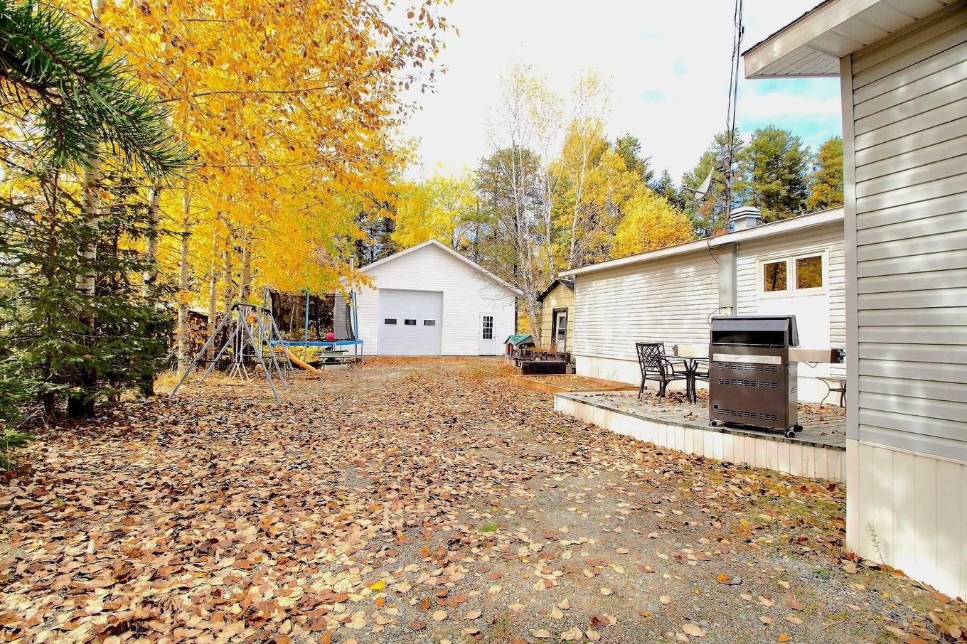 Cour - 87 Route 397 N., Barraute, QC - Outdoor