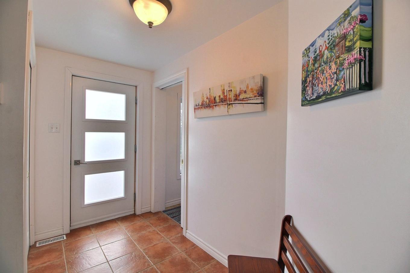 Hall d'entrée/Vestibule - 87 Route 397 N., Barraute, QC - Indoor Photo Showing Other Room