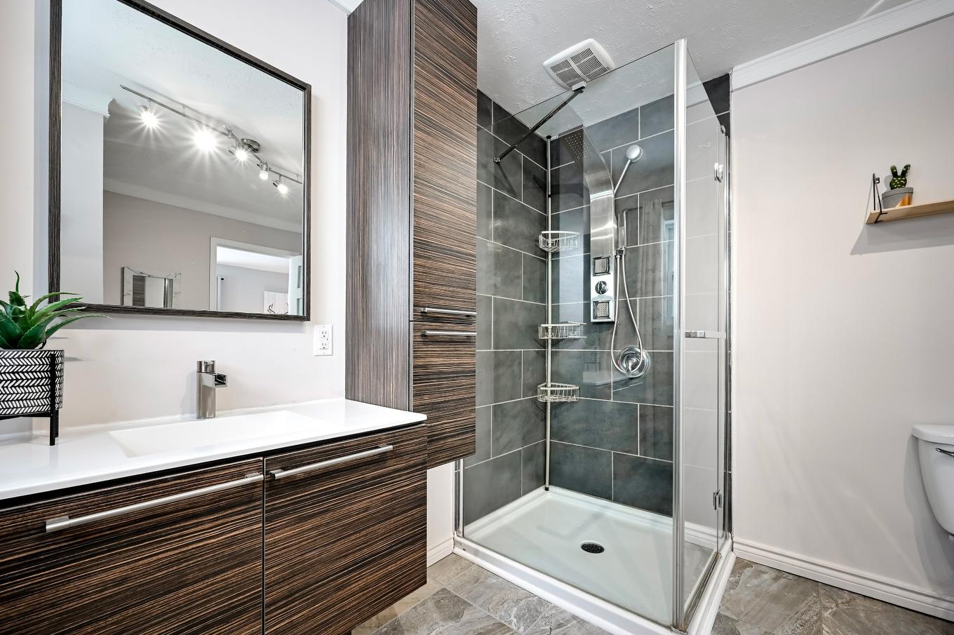 Salle de bains - 120 Rue Goyer, Cowansville, QC - Indoor Photo Showing Bathroom