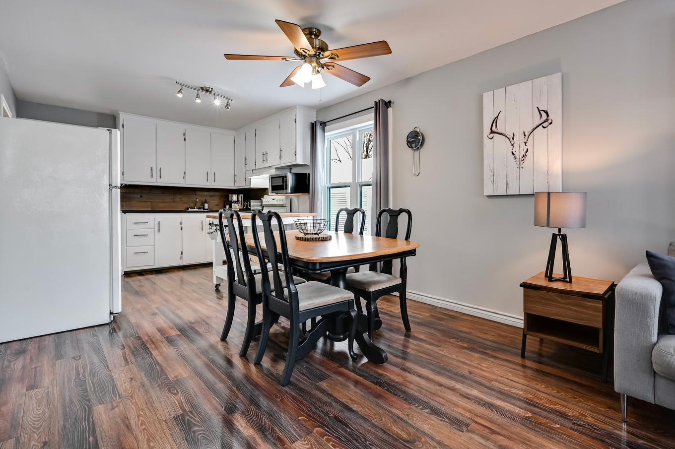 Vue d'ensemble - 120 Rue Goyer, Cowansville, QC - Indoor Photo Showing Dining Room