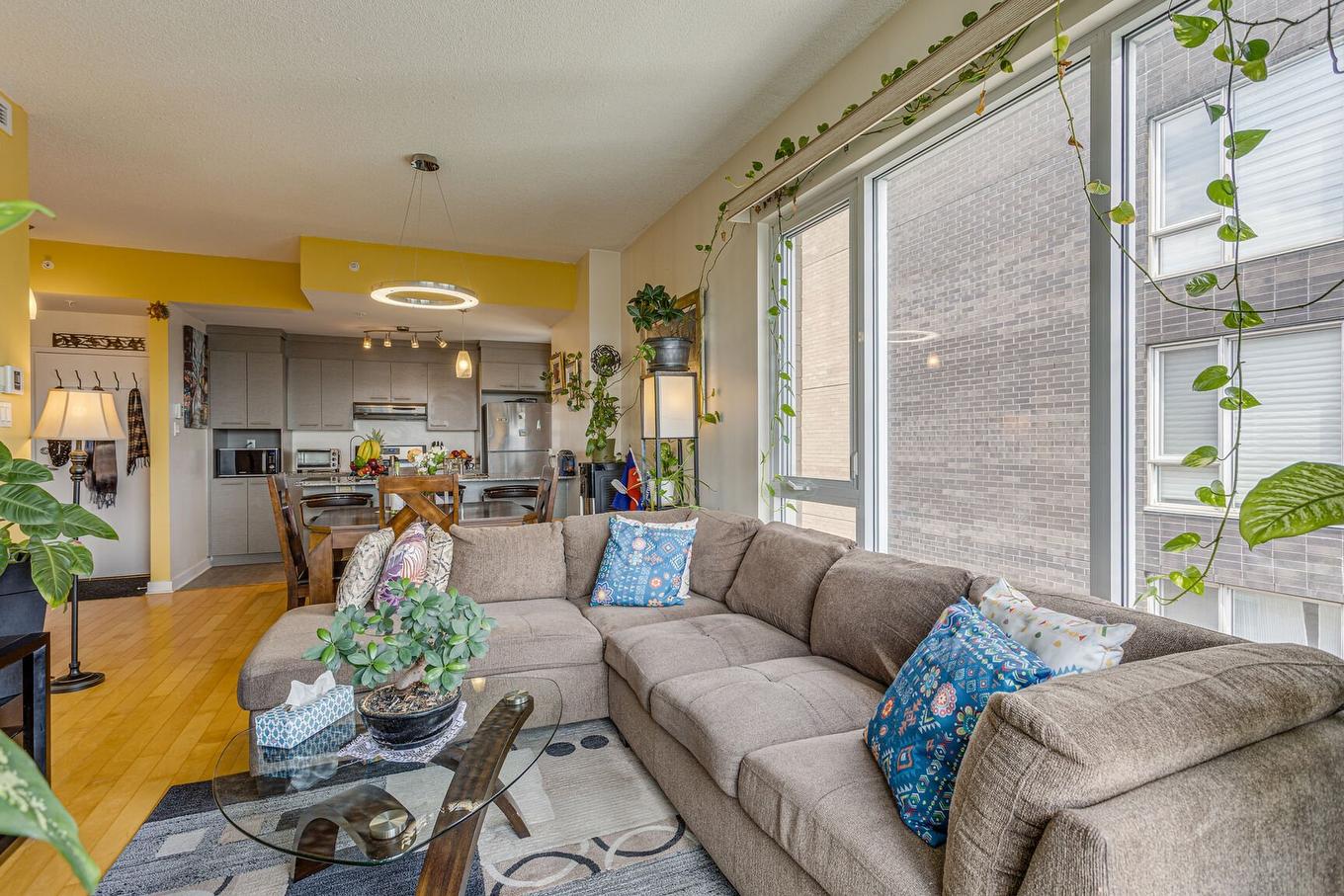 Vue d'ensemble - 1409-10150 Place De L'Acadie, Montréal (Ahuntsic-Cartierville), QC - Indoor Photo Showing Living Room