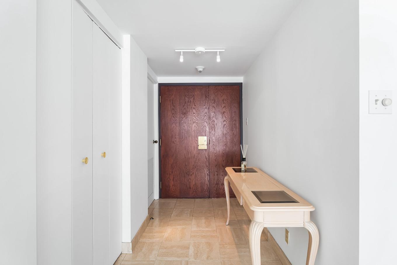 Hall d'entrée/Vestibule - 1504-50 Rue Berlioz, Montréal (Verdun/Île-Des-Soeurs), QC - Indoor