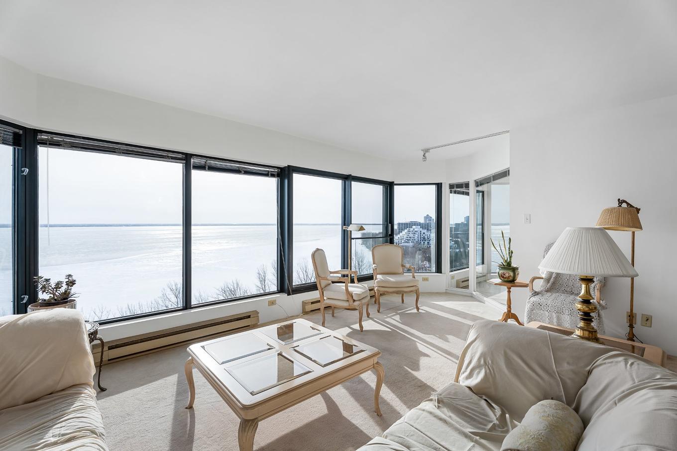 Vue sur l'eau - 1504-50 Rue Berlioz, Montréal (Verdun/Île-Des-Soeurs), QC - Indoor Photo Showing Living Room