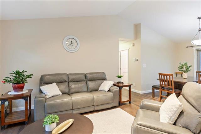 101 Spruce St, Grunthal, MB