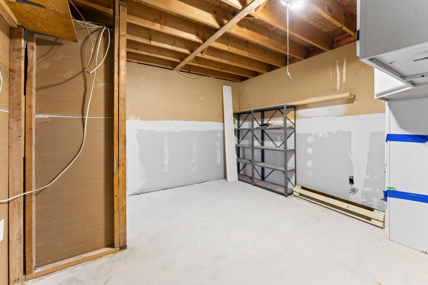 Sous-sol - 124 Rue Colbert, Repentigny (Le Gardeur), QC - Indoor Photo Showing Basement