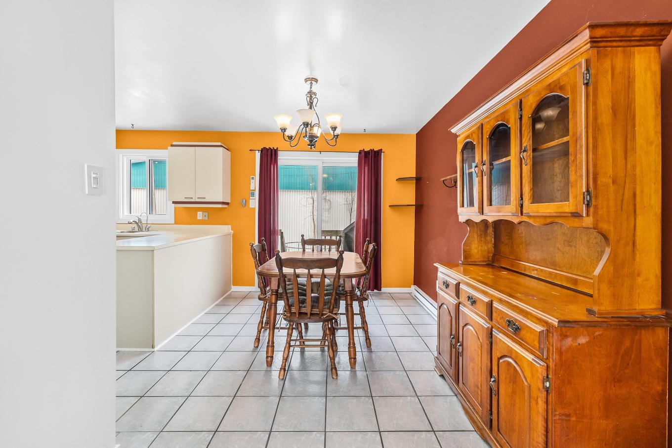 Dining room - 68 Rue De La Concorde, Delson, QC - Indoor Photo Showing Dining Room