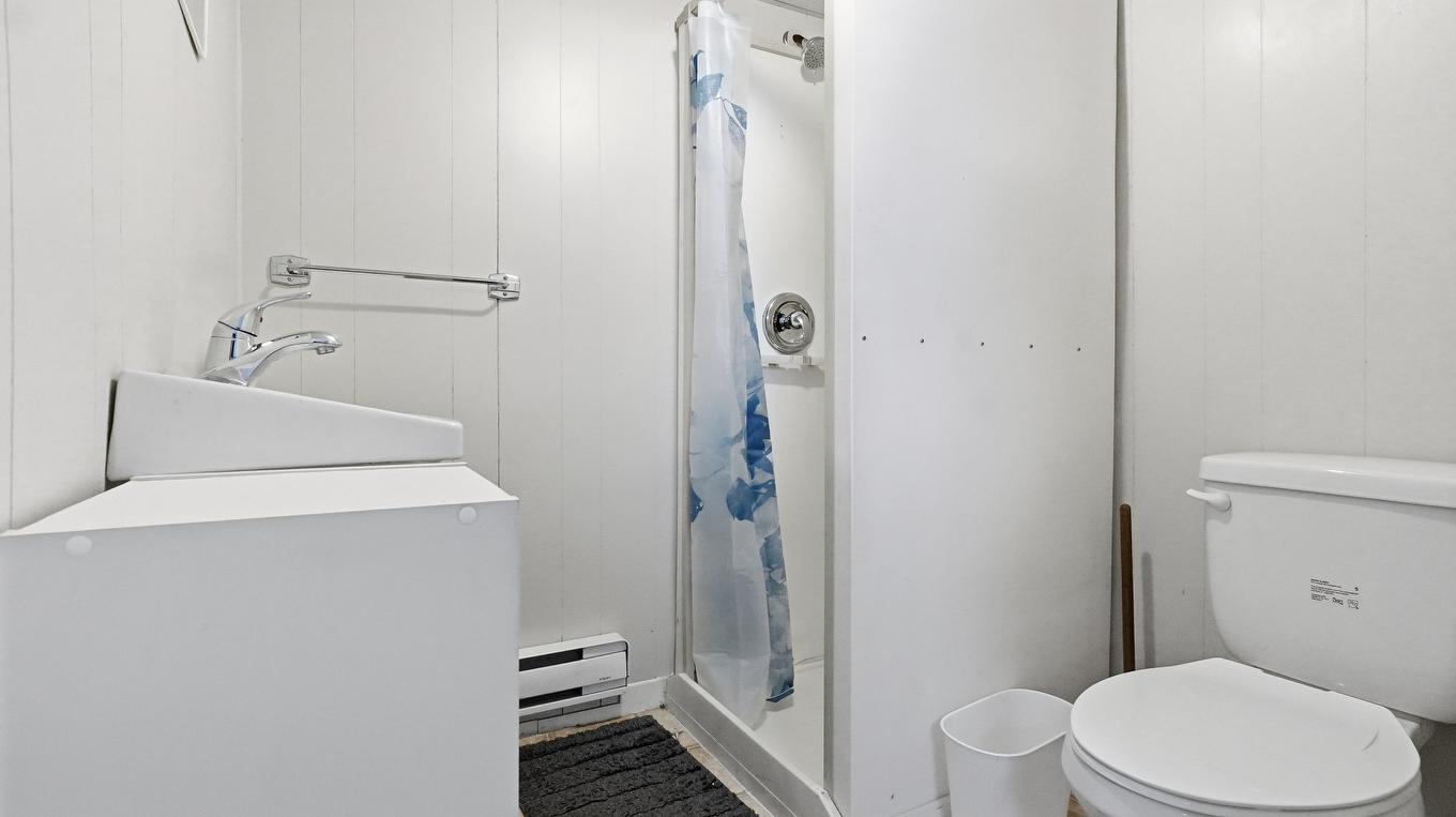 Sous-sol - 11445 2E Avenue, Saint-Georges, QC - Indoor Photo Showing Bathroom