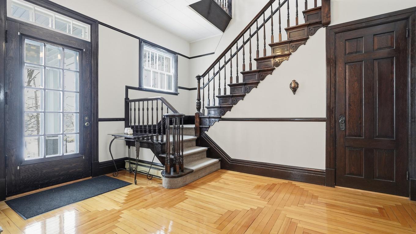 Salon - 11445 2E Avenue, Saint-Georges, QC - Indoor Photo Showing Other Room