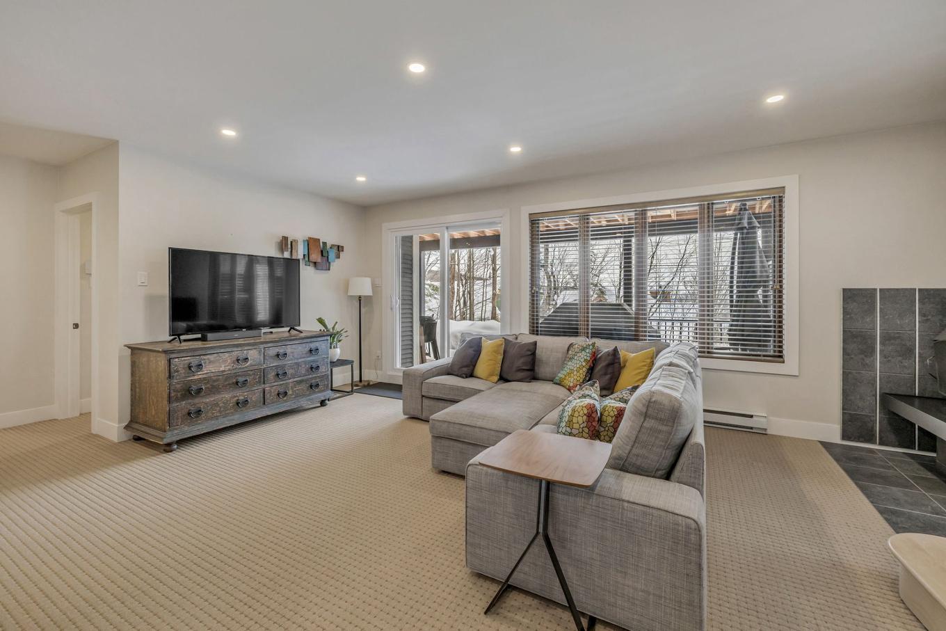 Salle familiale - 33 Ch. Des Skieurs, Stoneham-Et-Tewkesbury, QC - Indoor Photo Showing Living Room