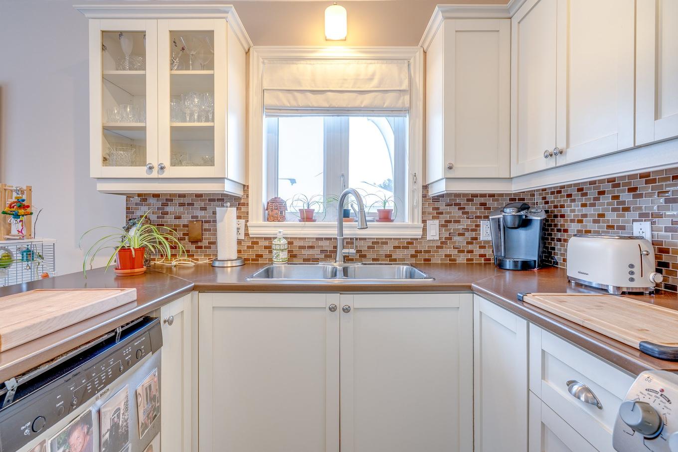Kitchen - 401-2460 Boul. Lafontaine, Saint-Jérôme, QC - Indoor Photo Showing Kitchen With Double Sink