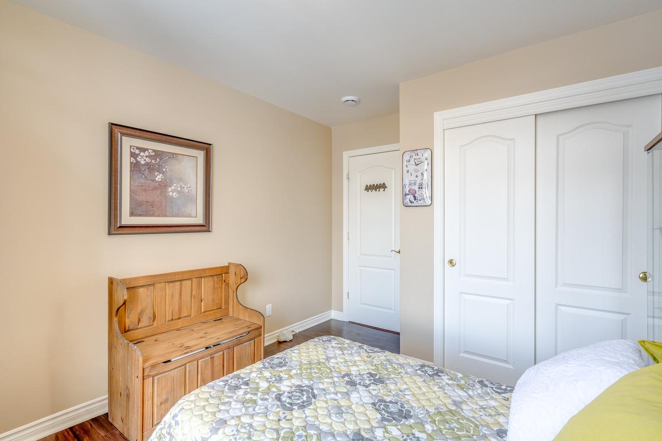 Bedroom - 401-2460 Boul. Lafontaine, Saint-Jérôme, QC - Indoor Photo Showing Bedroom