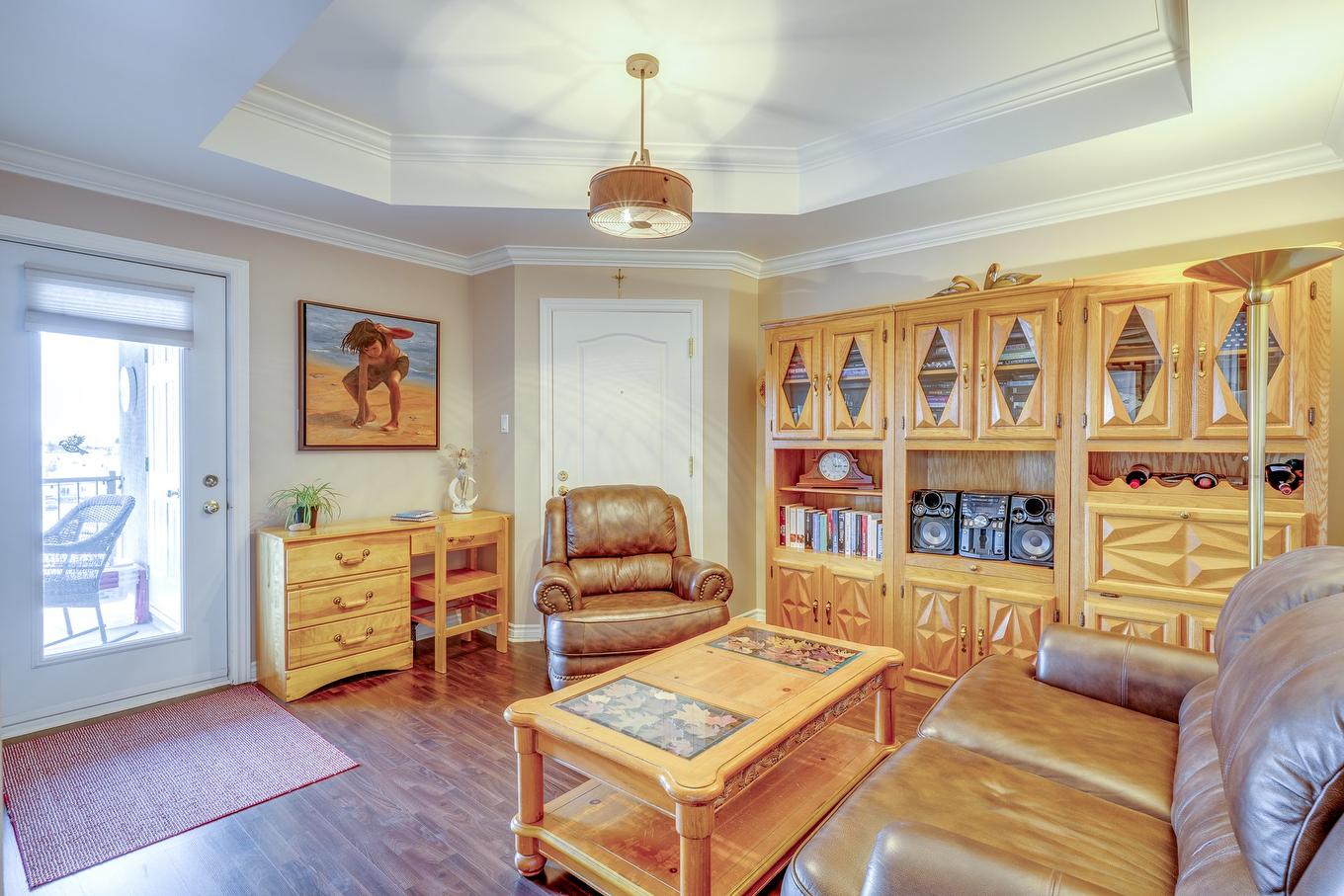 Living room - 401-2460 Boul. Lafontaine, Saint-Jérôme, QC - Indoor Photo Showing Living Room