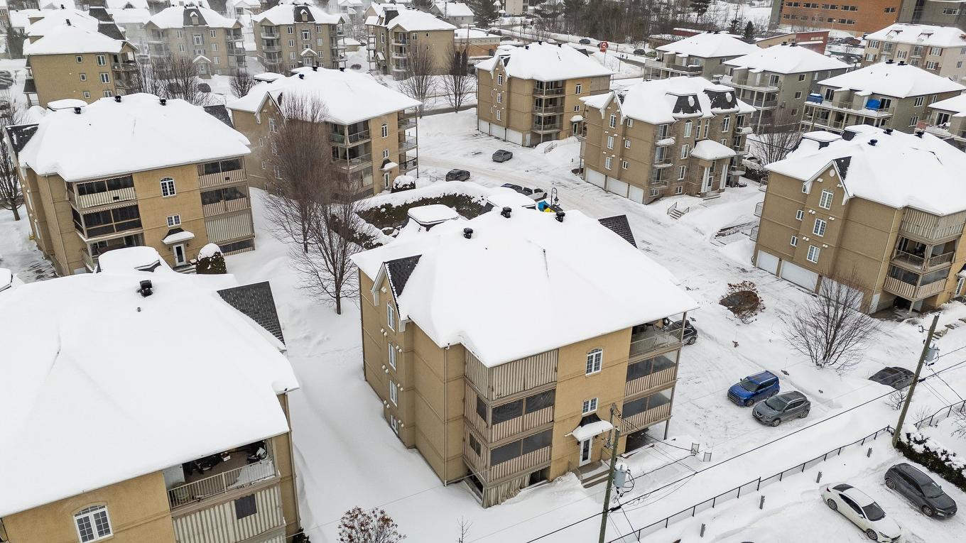 Aerial photo - 401-2460 Boul. Lafontaine, Saint-Jérôme, QC - Outdoor