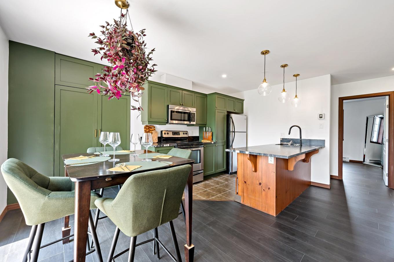 Dining room - 1808 Ch. Du Golf, Mont-Tremblant, QC - Indoor