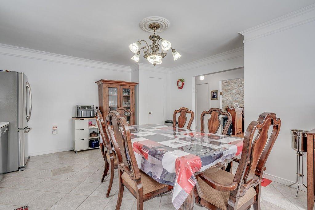 Kitchen - 9326 Rue St-François, Mirabel, QC - Indoor Photo Showing Dining Room