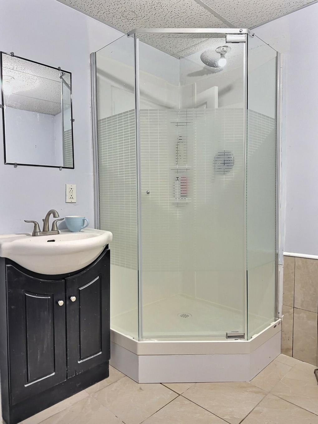 Salle de bains - 4 Rue Rivest O., Laverlochère-Angliers, QC - Indoor Photo Showing Bathroom