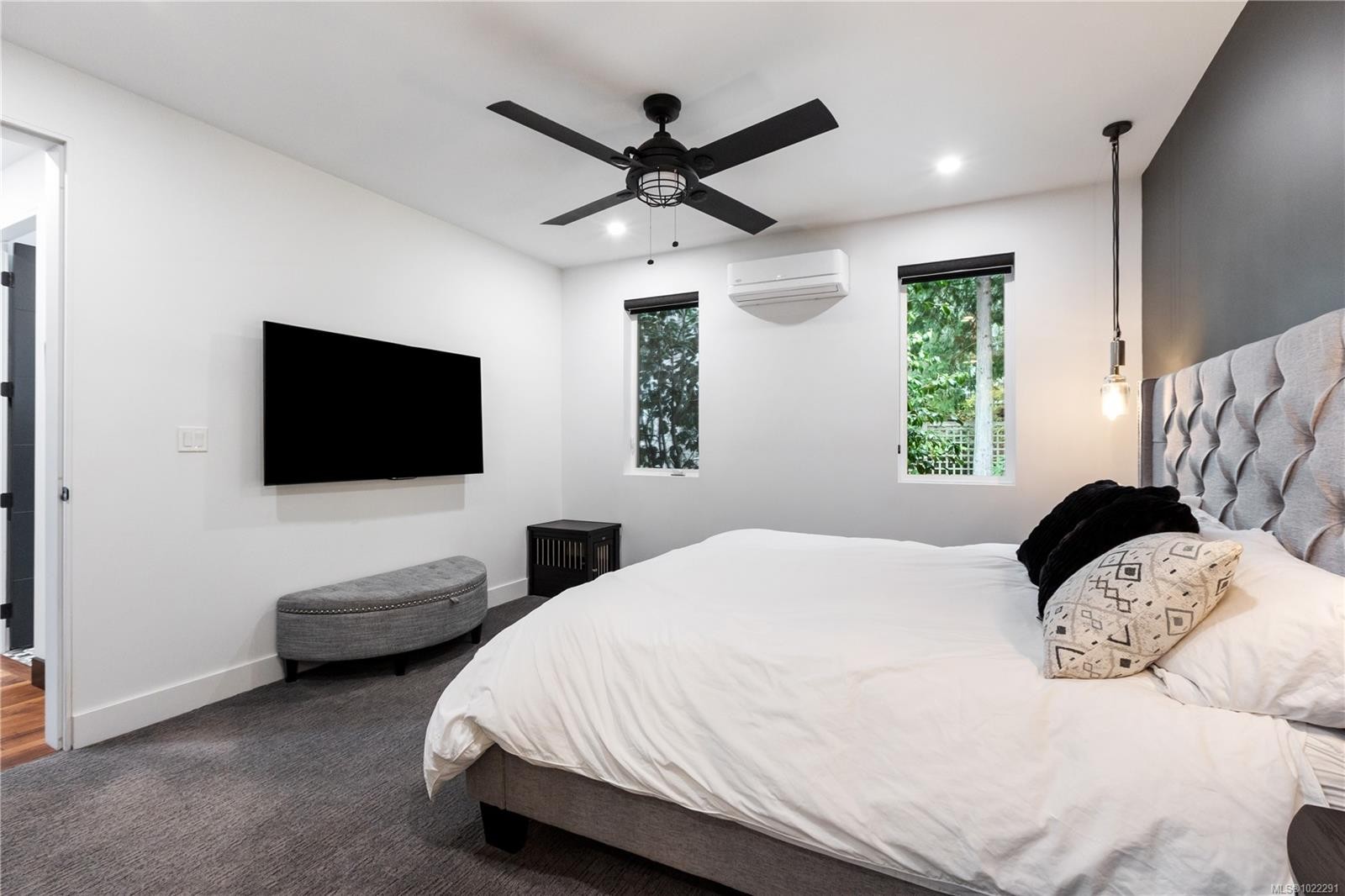 2250 Dolphin Rd, North Saanich, BC