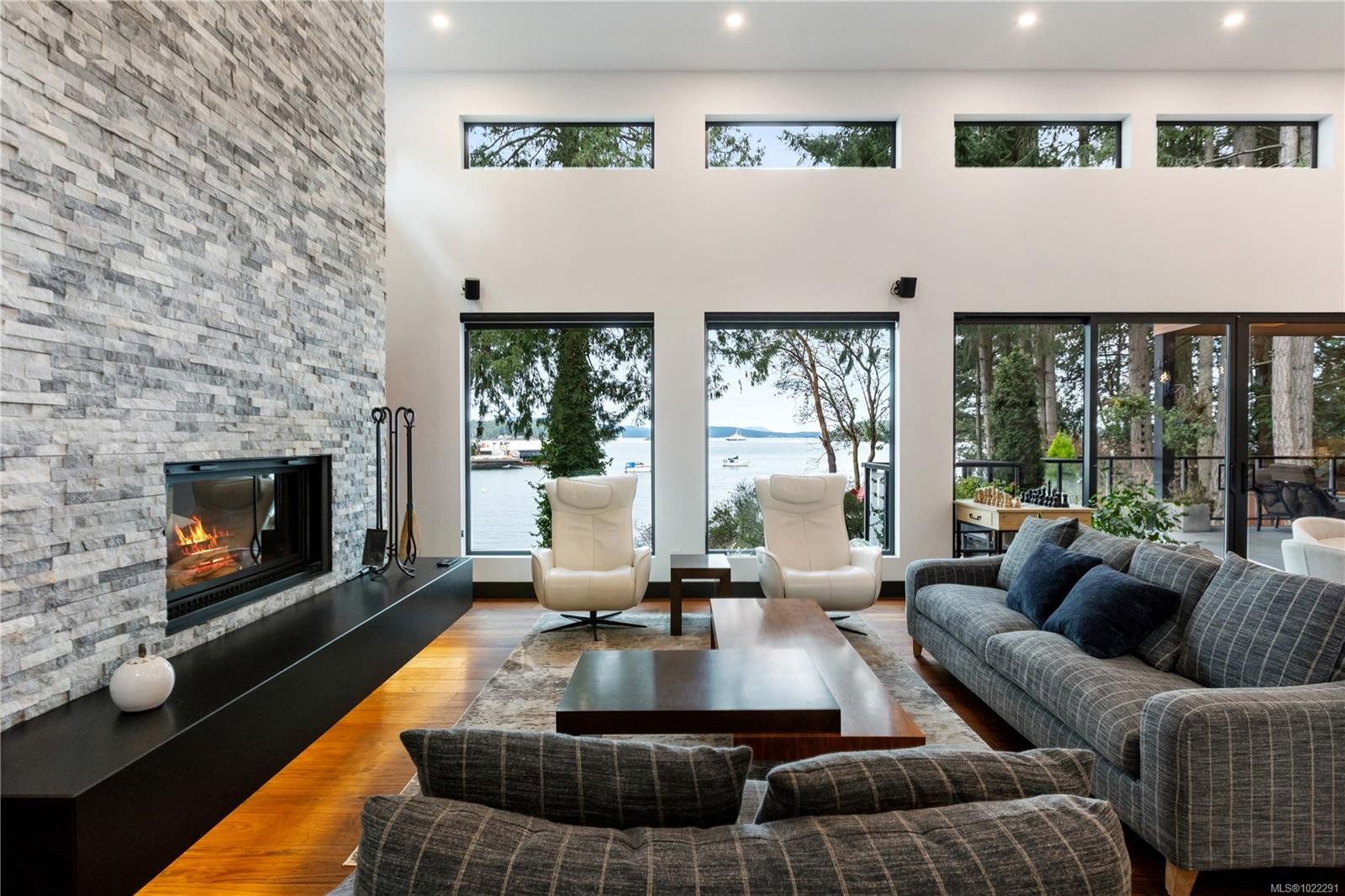 2250 Dolphin Rd, North Saanich, BC