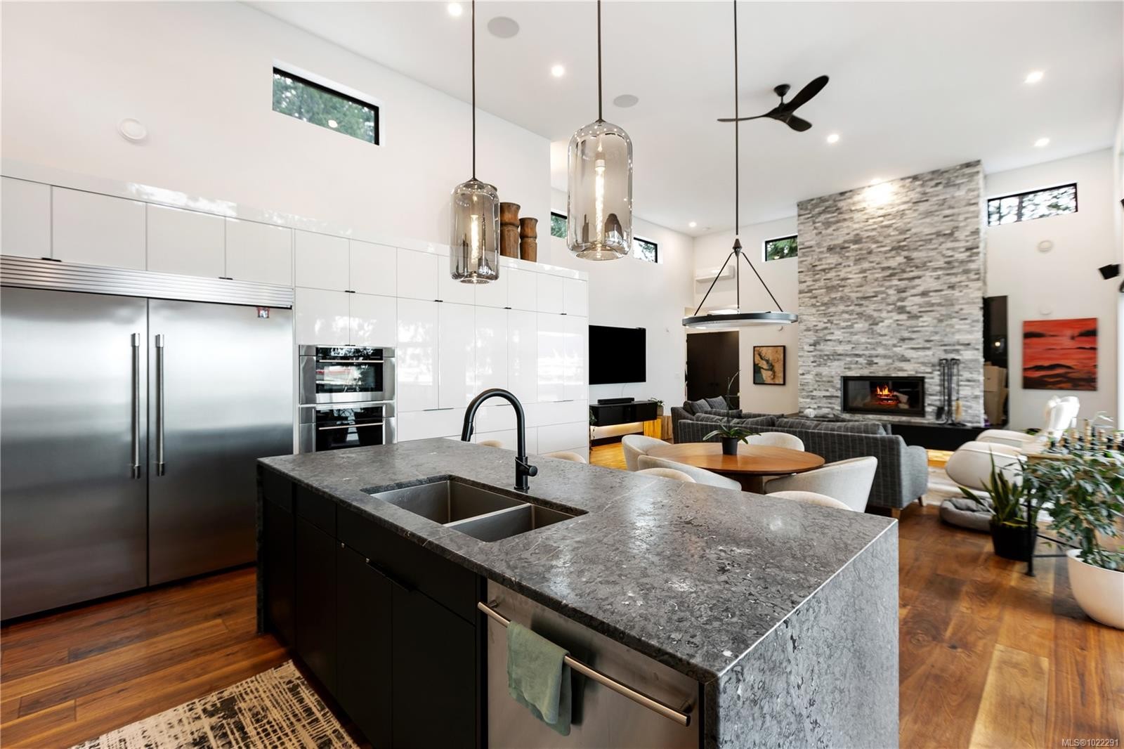 2250 Dolphin Rd, North Saanich, BC