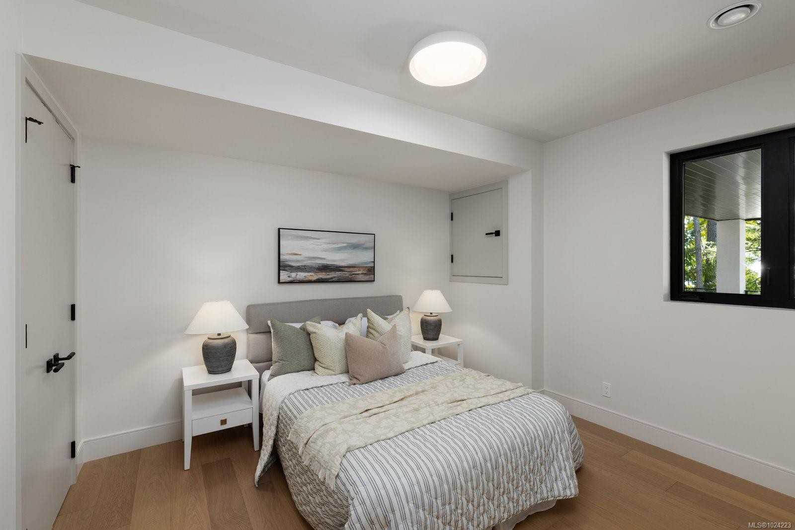 418 Lands End Rd, North Saanich, BC