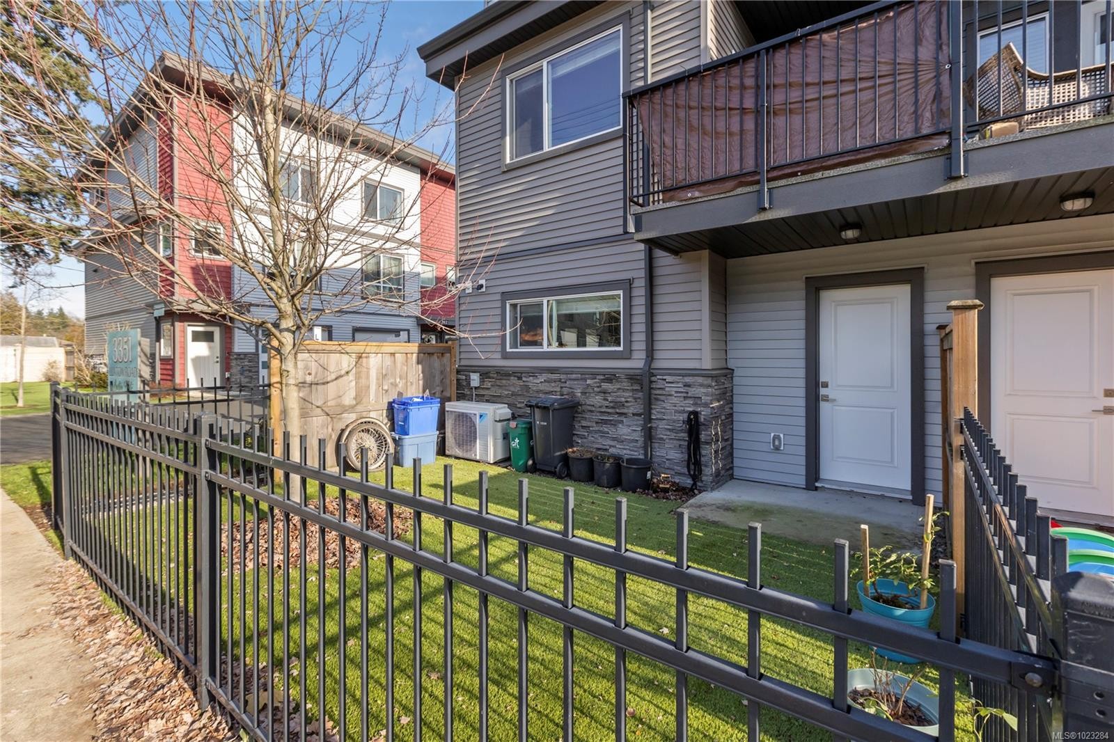 1301-3351 Luxton Rd, Langford, BC