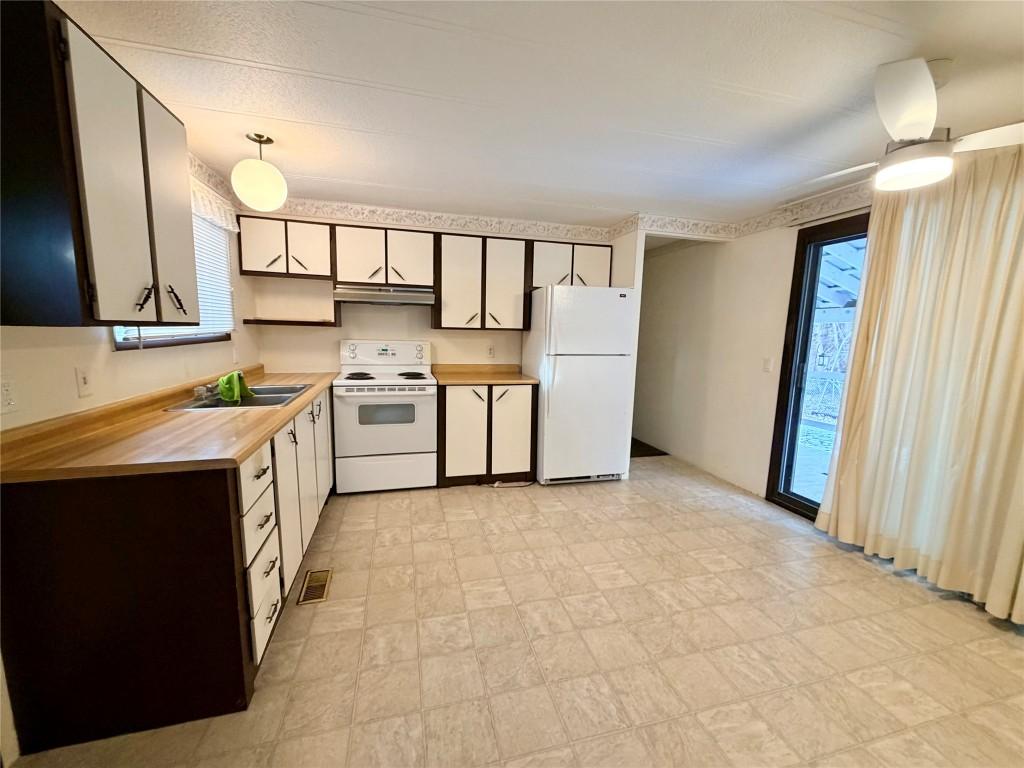 2210 34Th Avenue, Cranbrook, BC