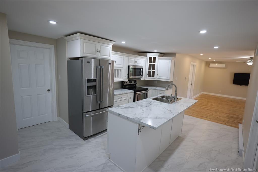 542 Salisbury Rd, Moncton, NB