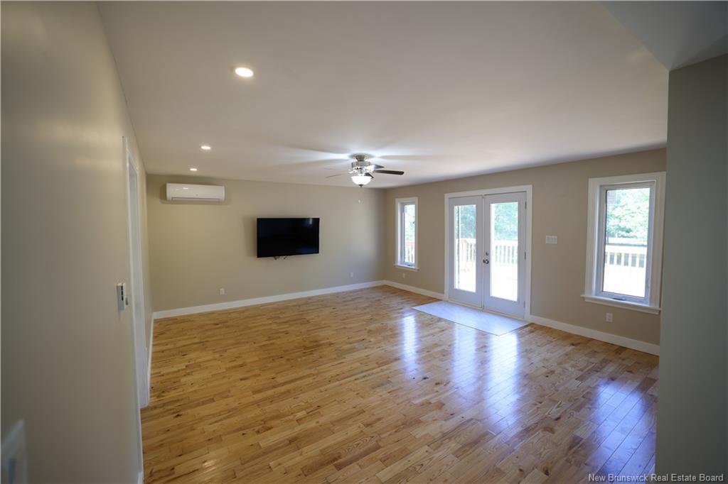 542 Salisbury Rd, Moncton, NB