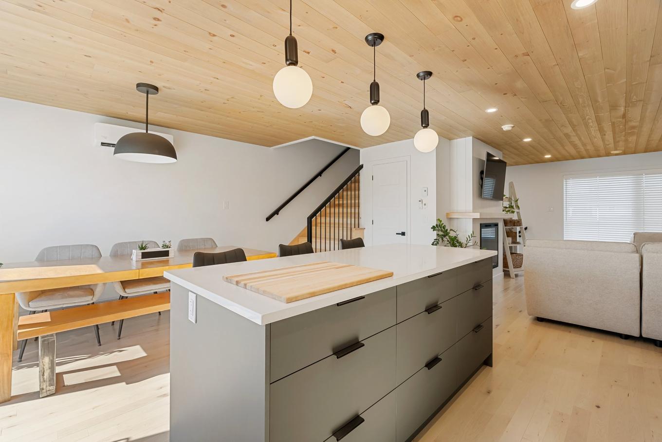 Kitchen - Rue Des Premières-Nations, Québec (Beauport), QC - Indoor Photo Showing Other Room
