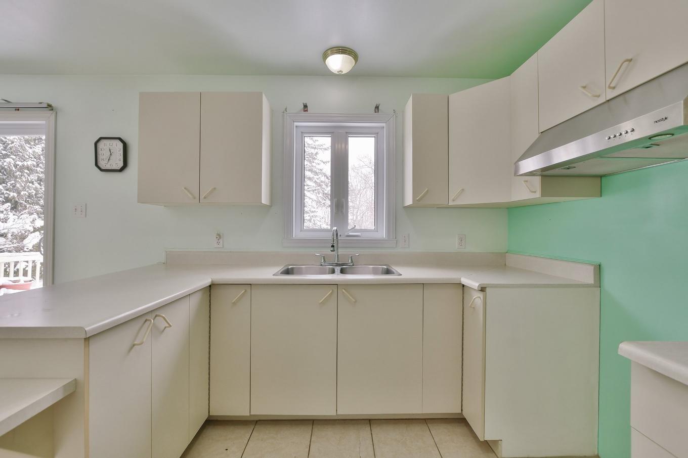 Kitchen - 53 Rue Des Pléiades, L'Épiphanie, QC - Indoor Photo Showing Kitchen With Double Sink