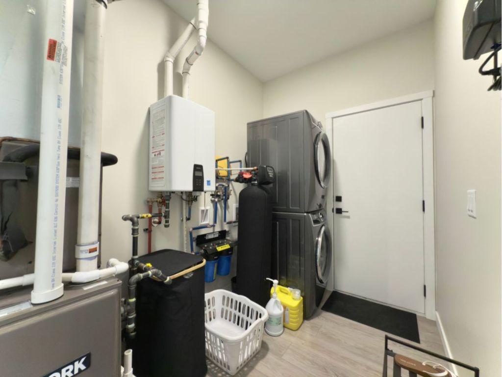 9-8900 Jim Bailey Road, Kelowna, BC