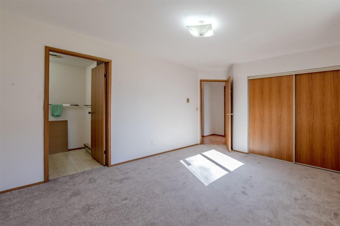 105-232 Kinney Avenue, Penticton, BC - Indoor Photo Showing Other Room